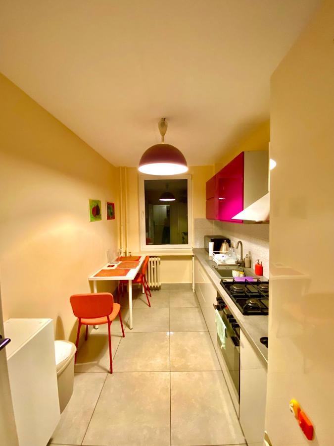 Entire Apartment In A Super Location - Cheap Monthly Rate Krakkó Kültér fotó
